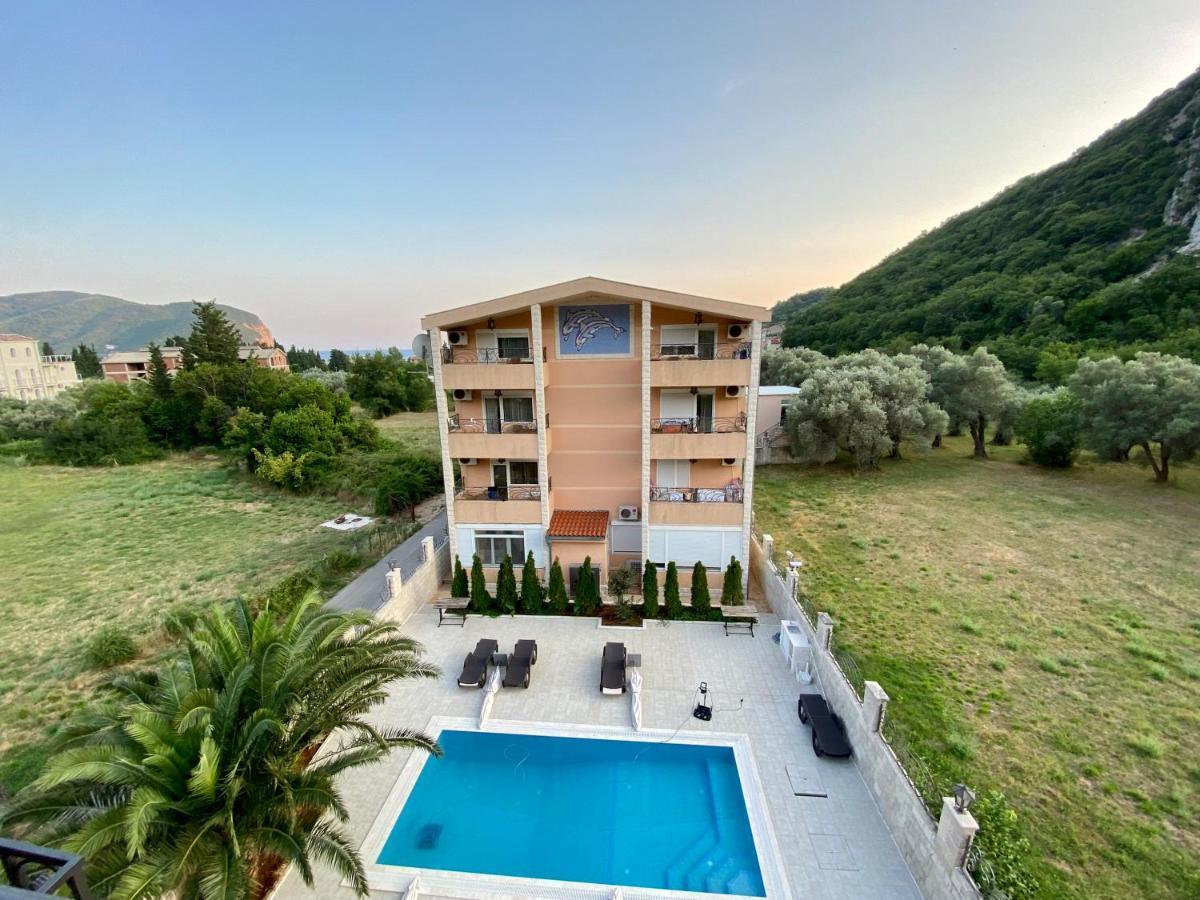 Villa Dolphin Apartments Petrovac Exteriör bild