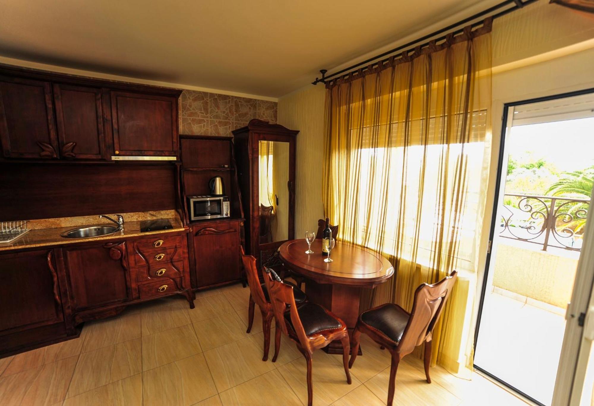 Villa Dolphin Apartments Petrovac Rum bild