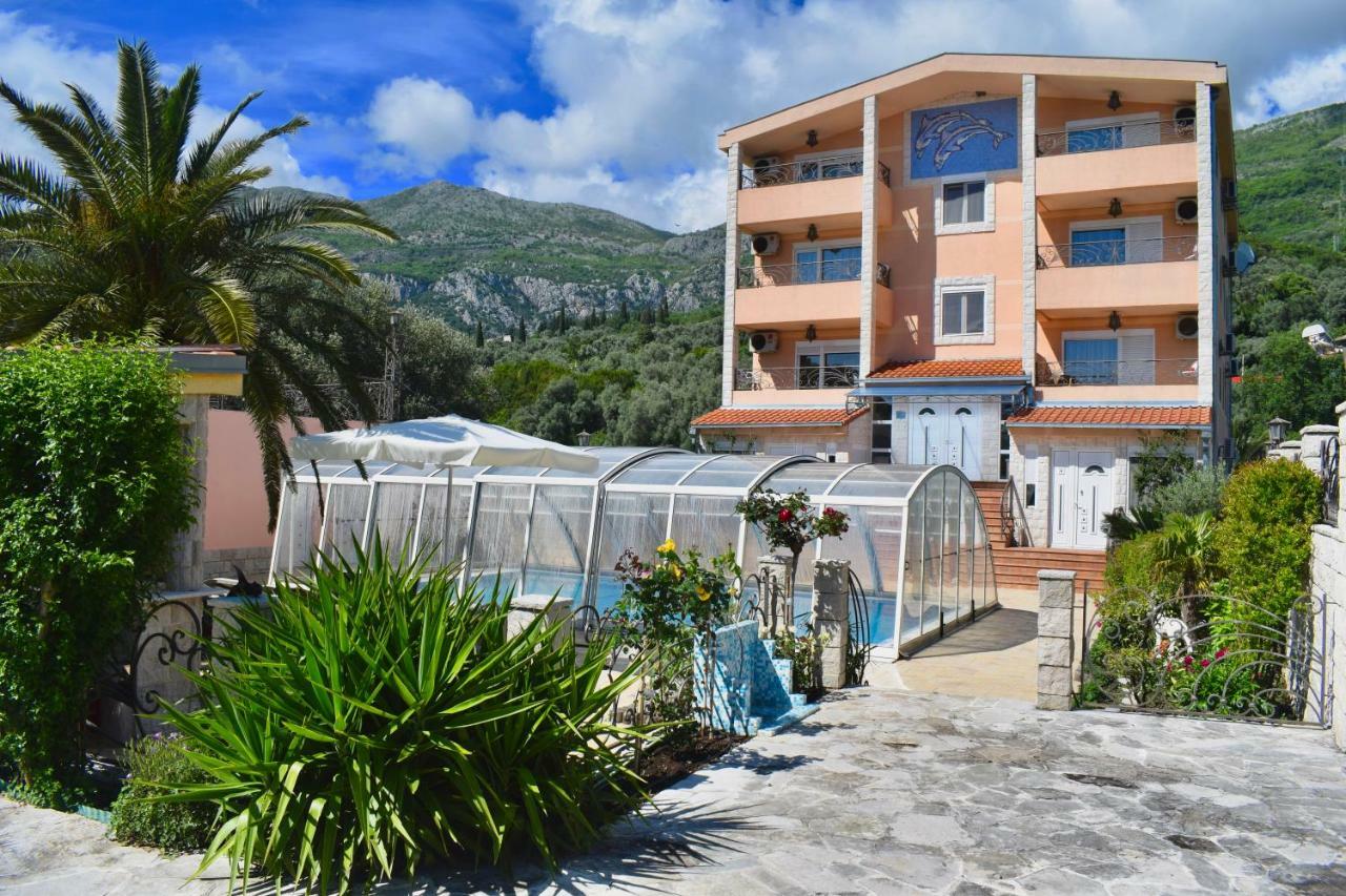 Villa Dolphin Apartments Petrovac Exteriör bild